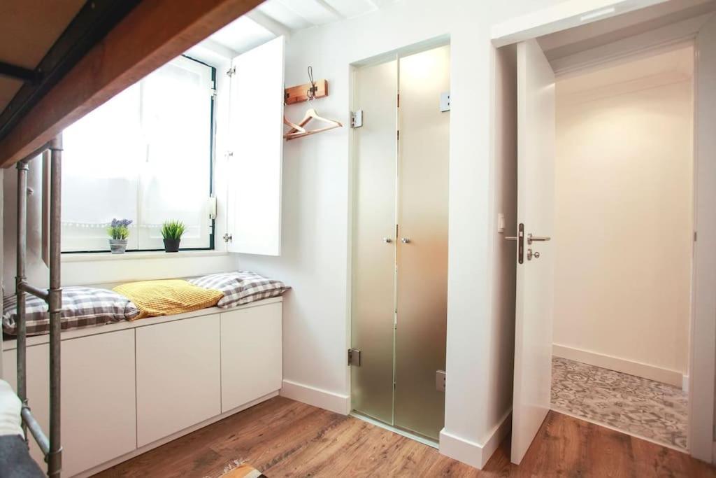 Alfama - With River View Apartment