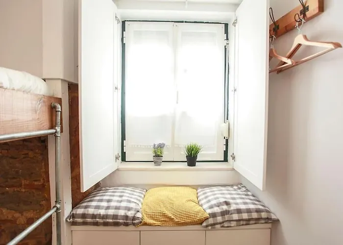Alfama - Apartment With River View