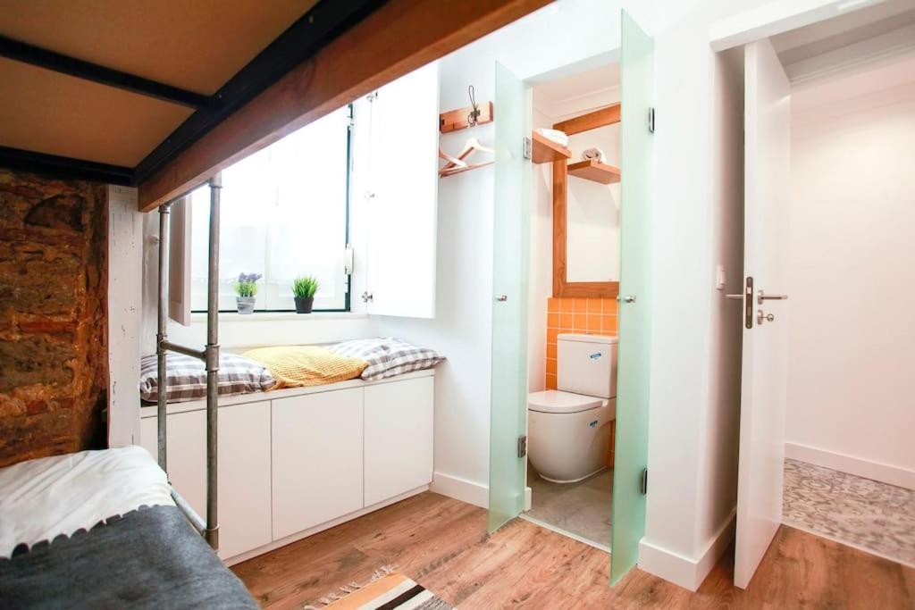 Alfama - With River View Apartment *